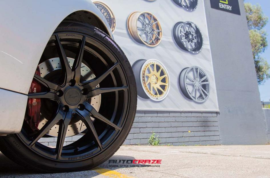 FORD FALCON SF04 MATTE BLACK